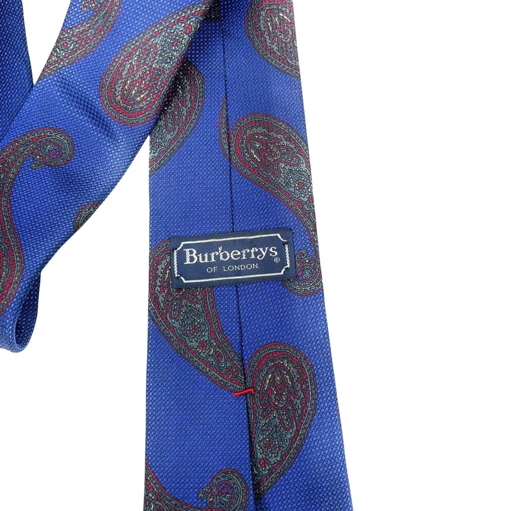 Burberry excellent no