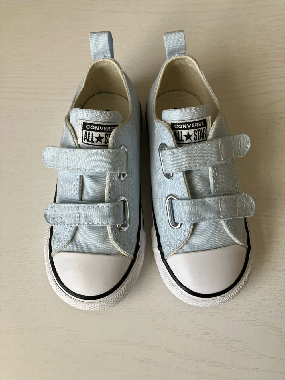 Converse Chuck Taylor All Star 2V Sneaker (Size 9 Toddler) NWT