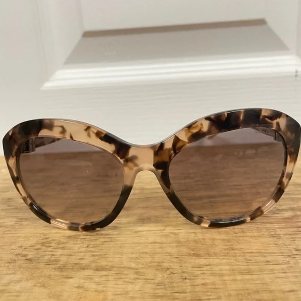 NEW COACH 54033B peach tortoise buckle sunglasses