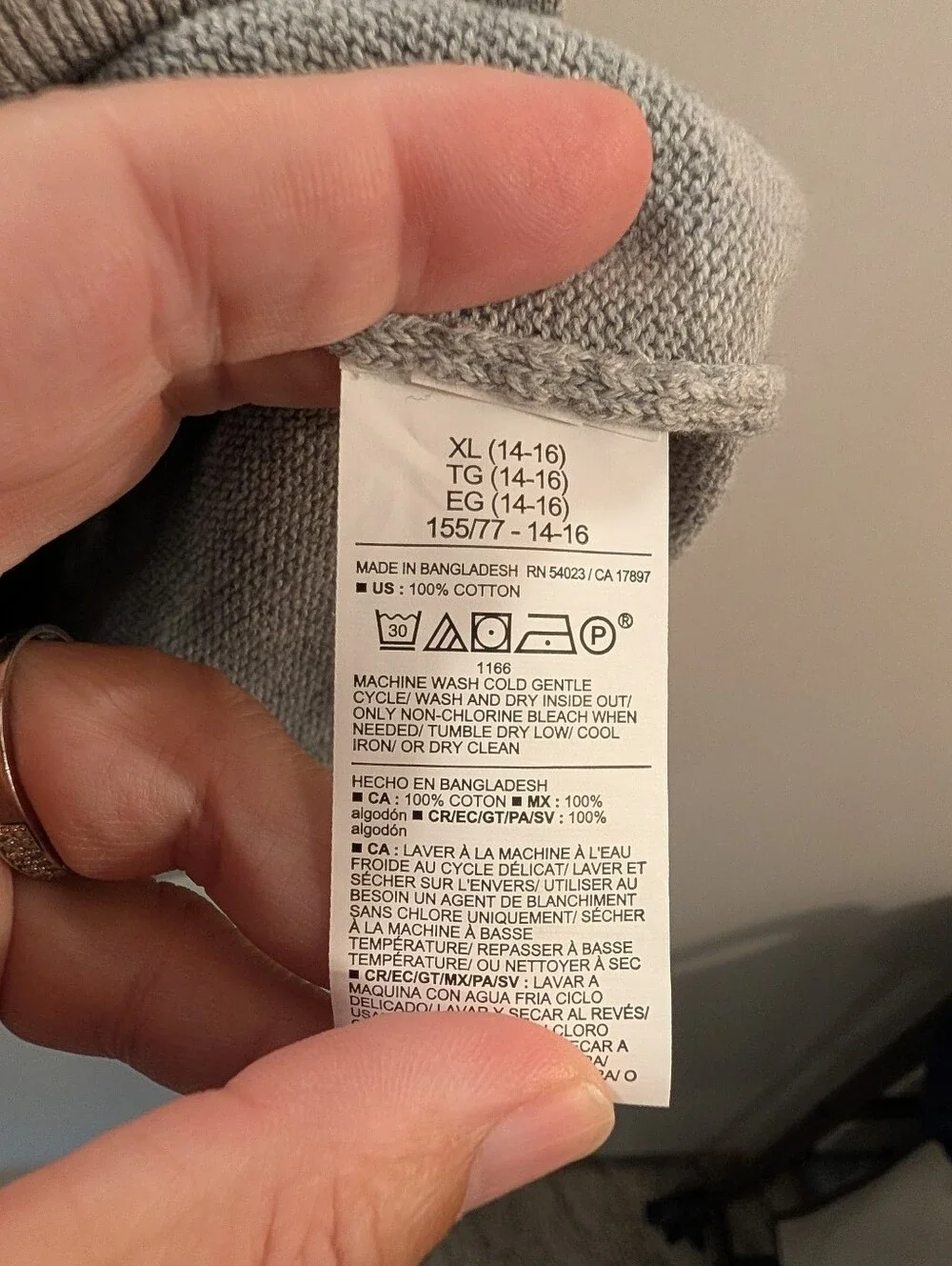Old Navy classic crewneck
