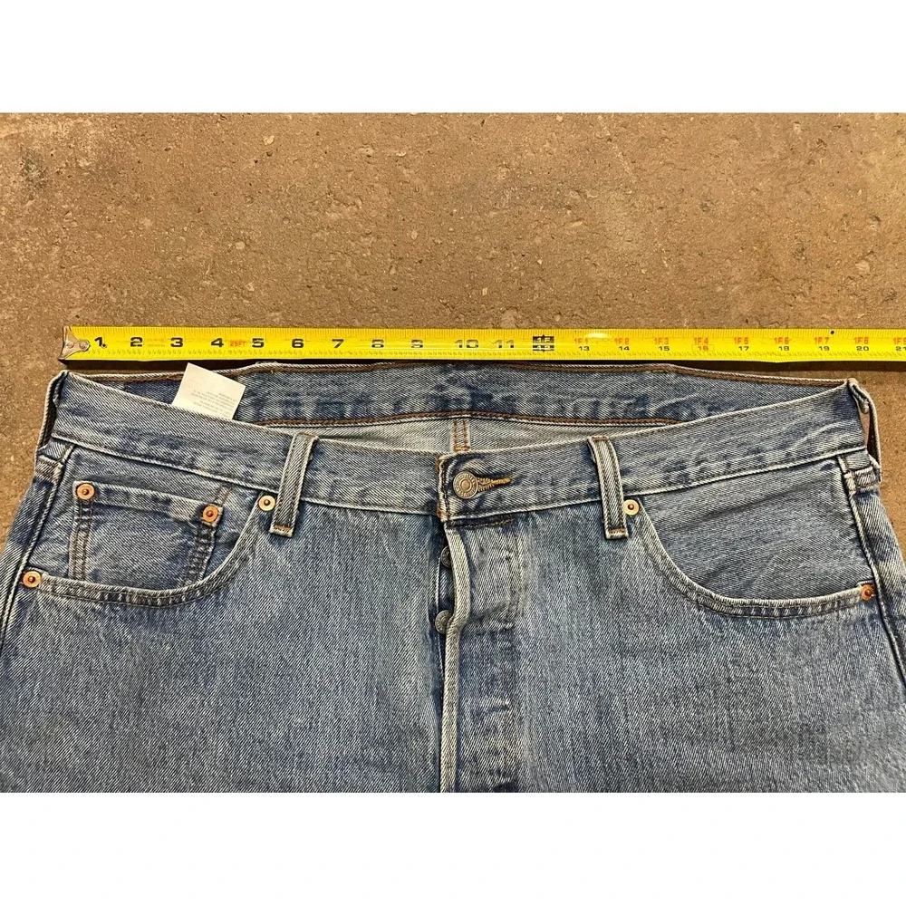 Levis me men