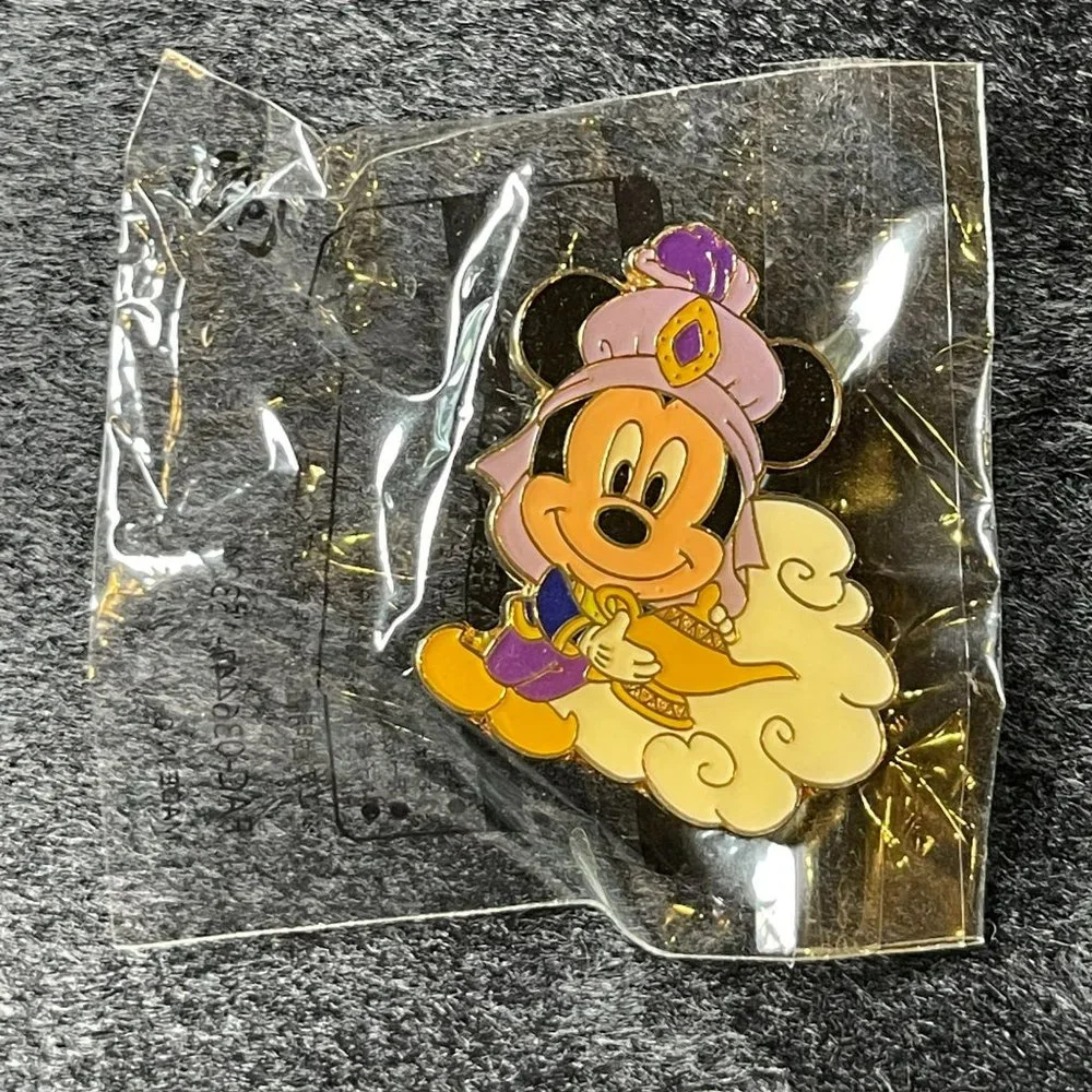 Disney Genie Lamp Mickey Aladdin Prize Tokyo Disney Land‎ Sea Pin Japan