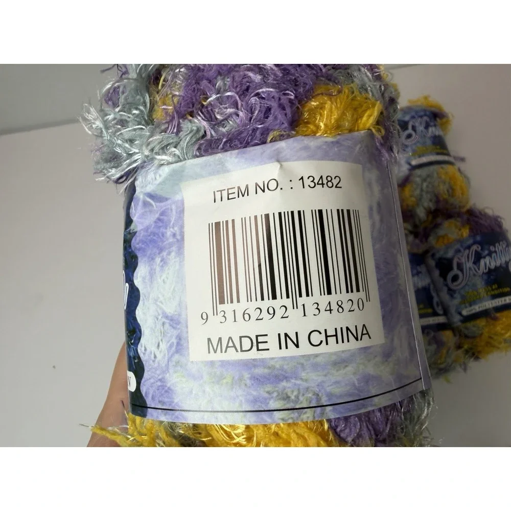 N/A knitting yarn