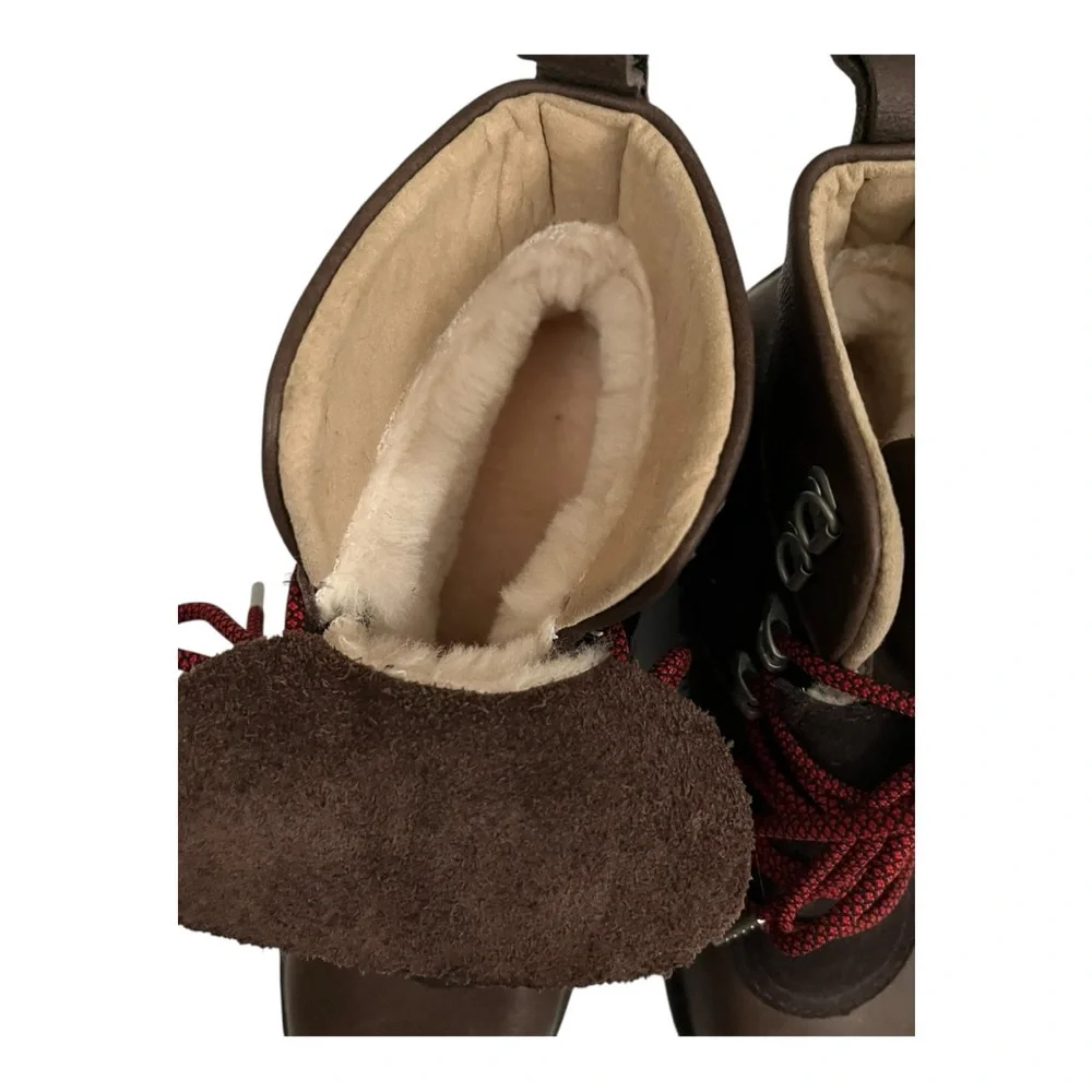 Emu brown leather