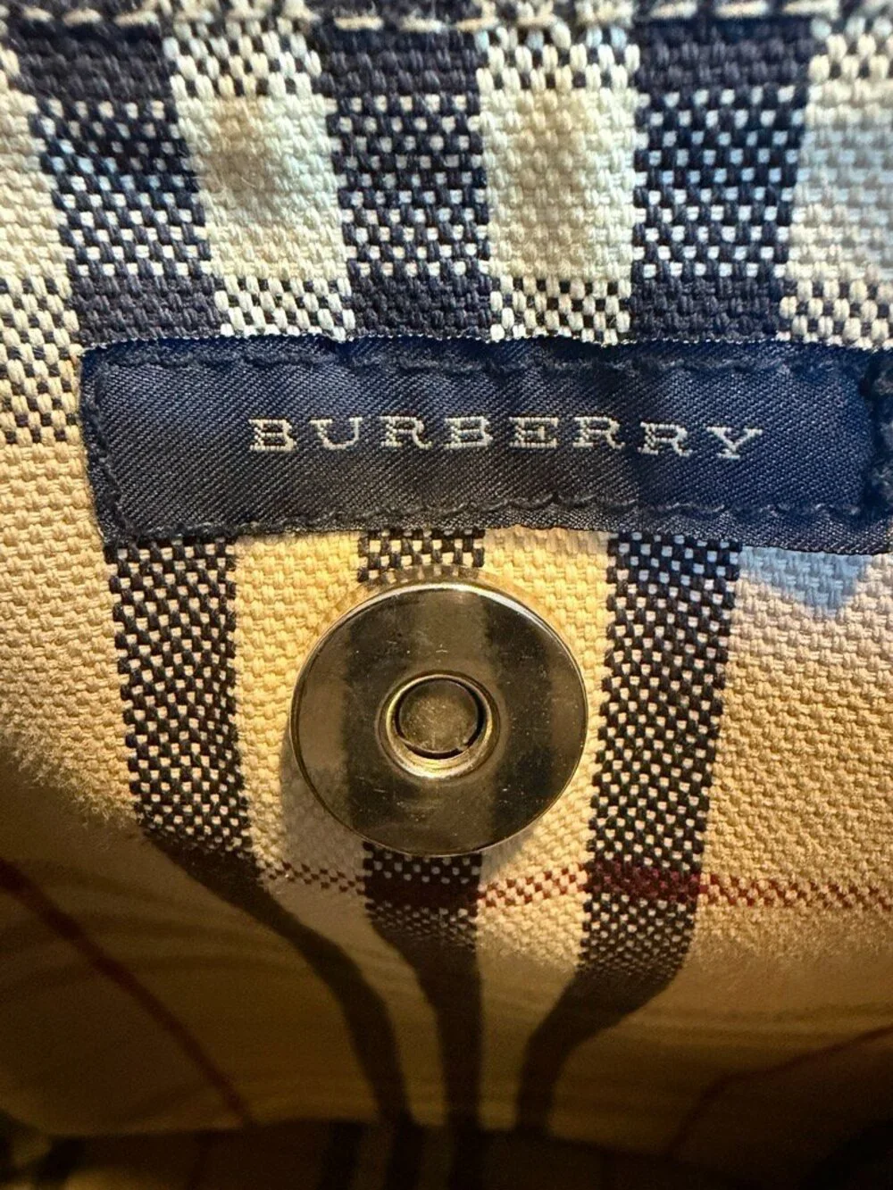 Burberry classic tote