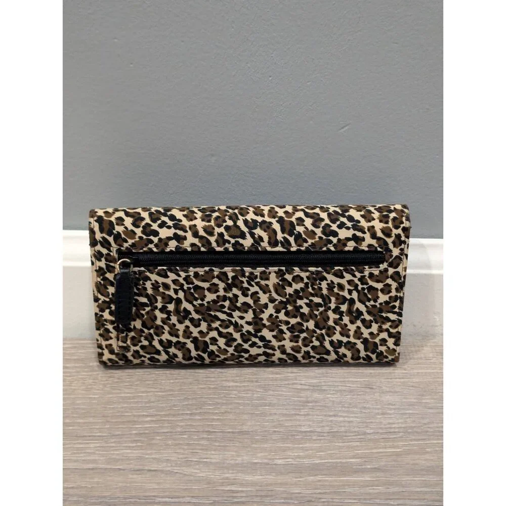 Fossil leopard cheetah