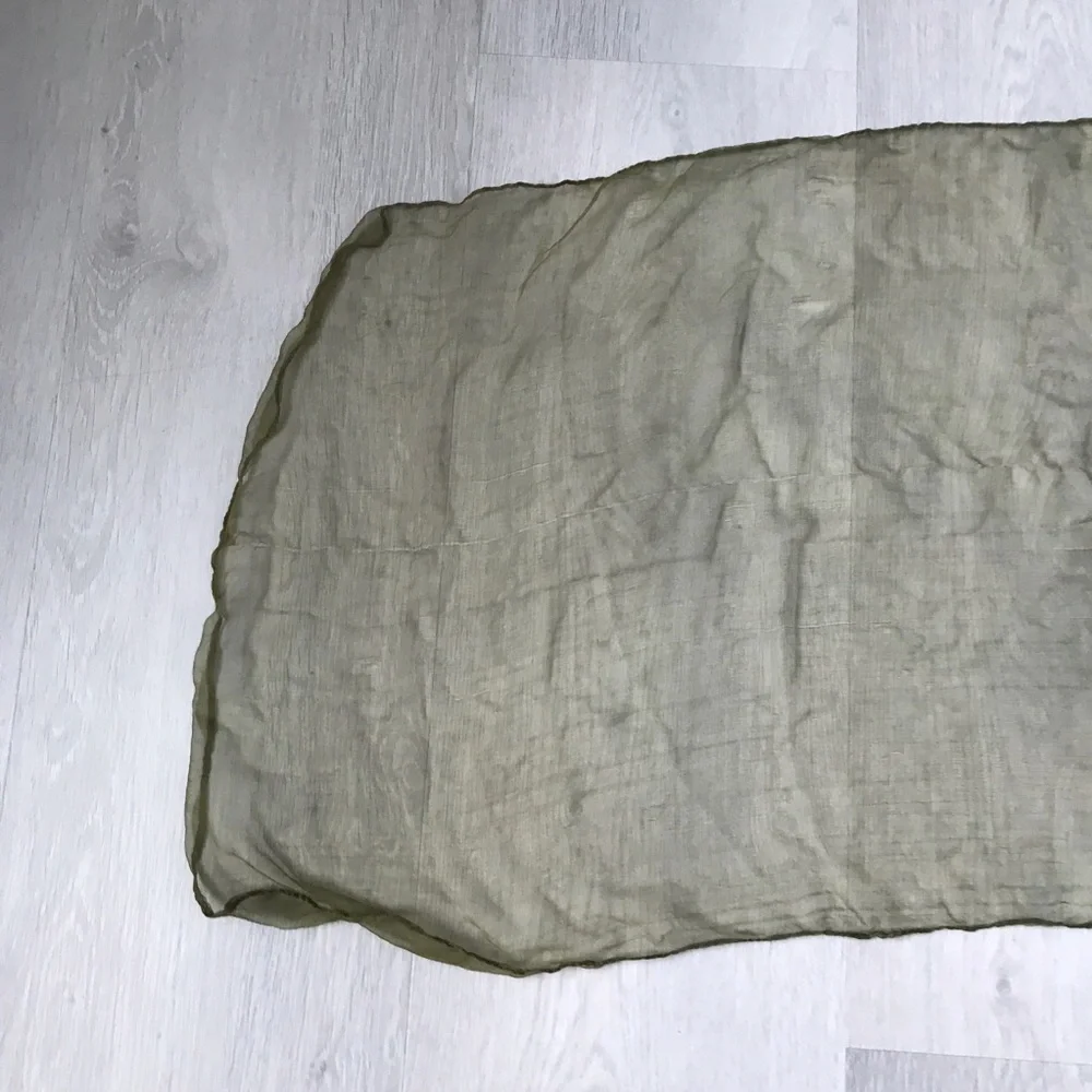 N/A breathable sheer