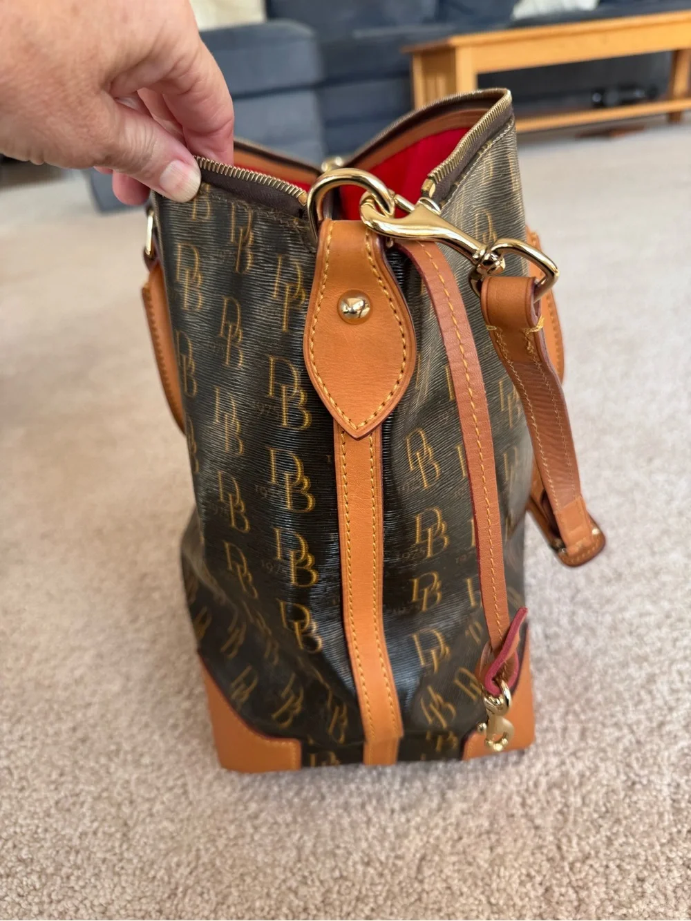 Dooney Bourke dooney bourke