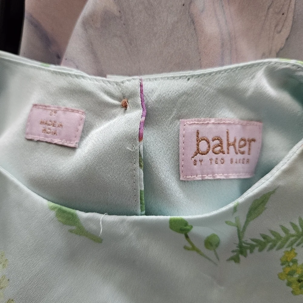 Baker by Ted Baker baker by