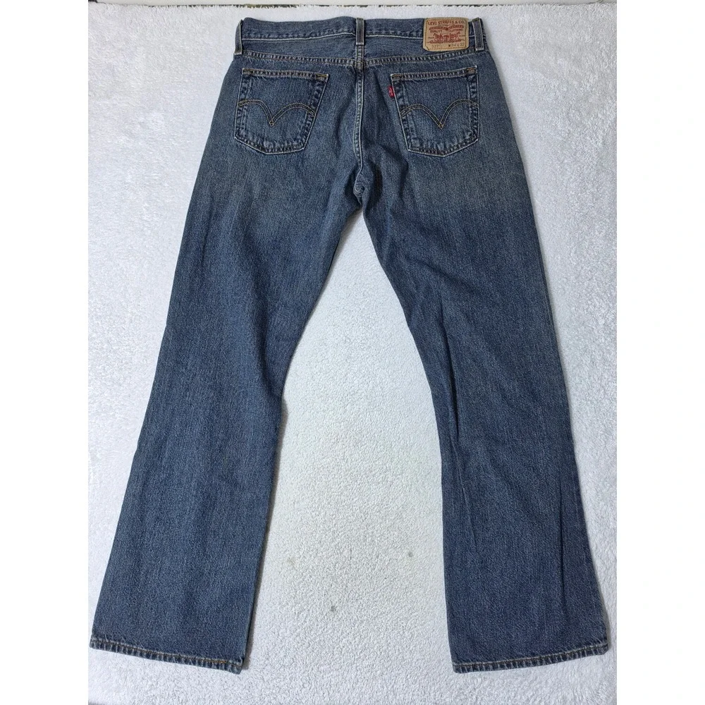 Levis levi 527
