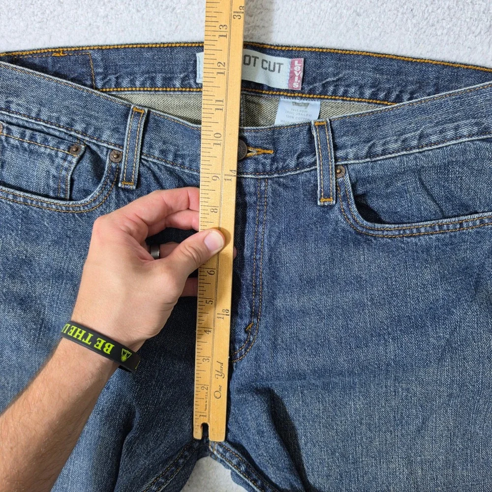 Levis levi 527