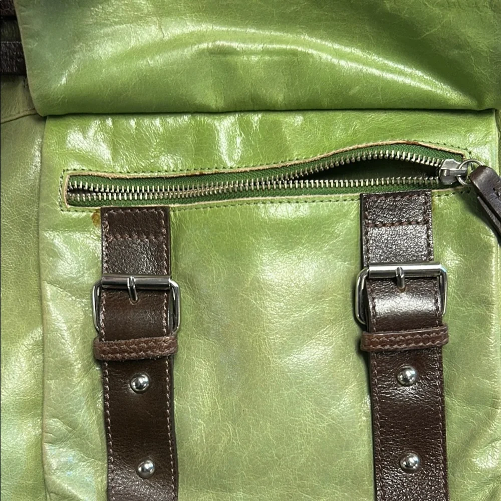 Tano stylish crossbody