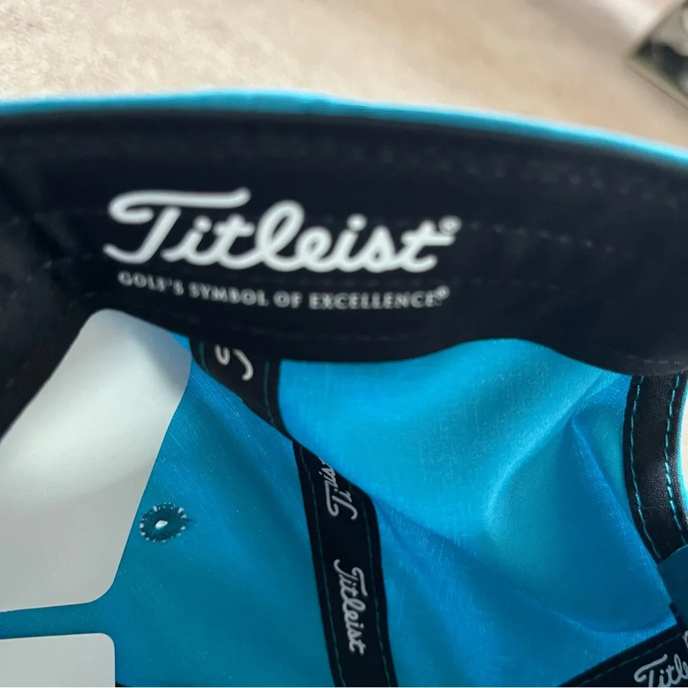 Titleist measures 3”