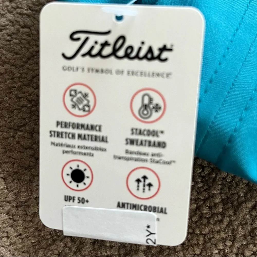 Titleist measures 3”