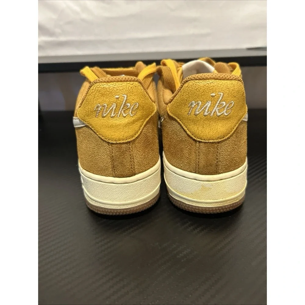Nike performance that sneaker