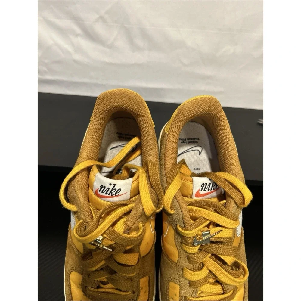 Nike 700 fashionable