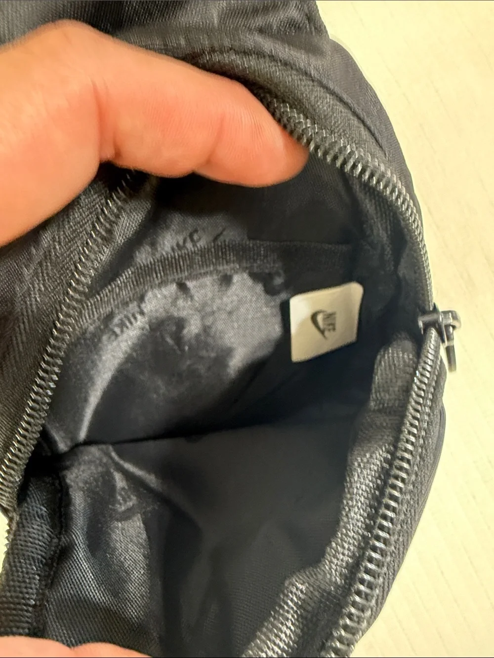 Nike small sling