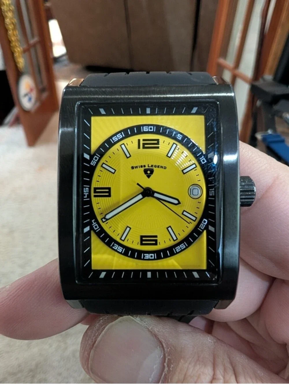 Swiss Legend watch excellent