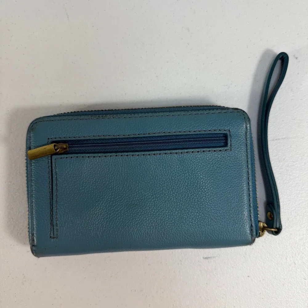 Fossil logan zip