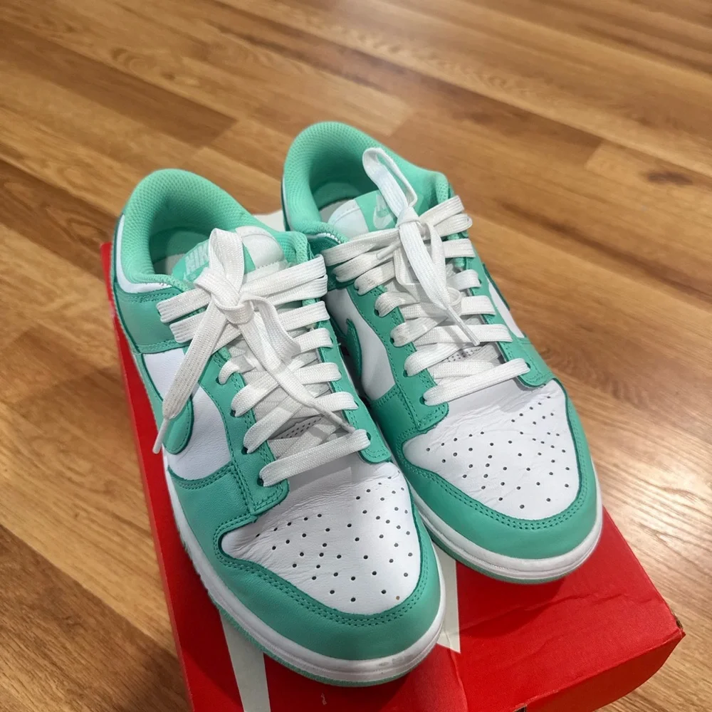 Nike green glow