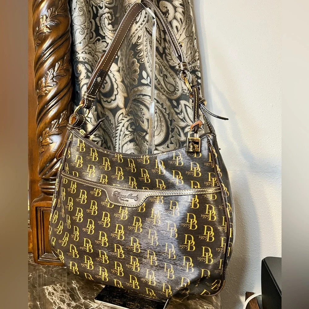 Dooney & Bourke dooney bourke