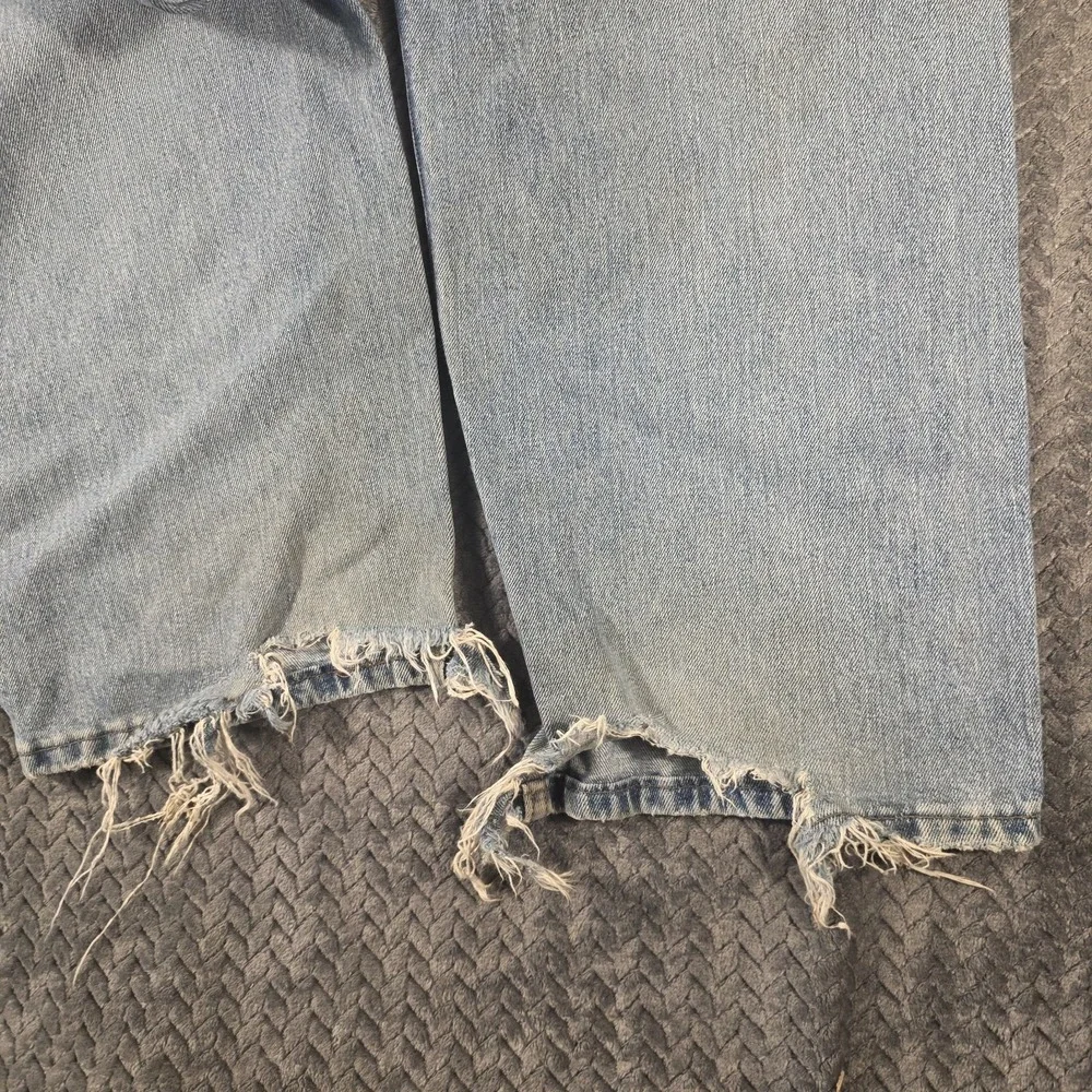 Levis vintage 2000s