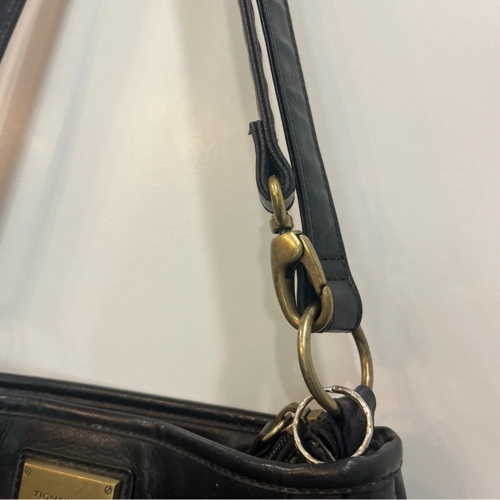 Tignanello back crossbody leather