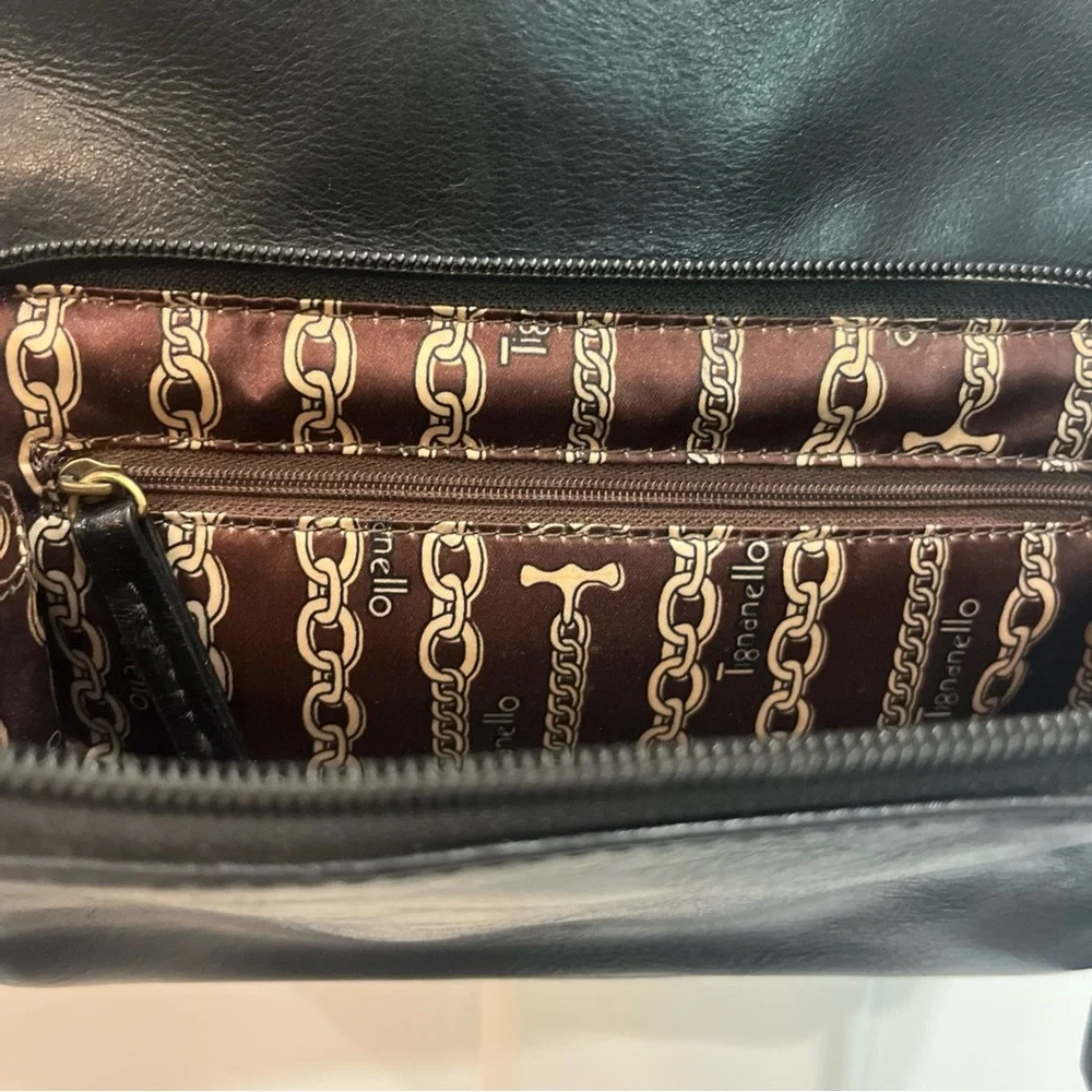 Tignanello crossbody bag pocket