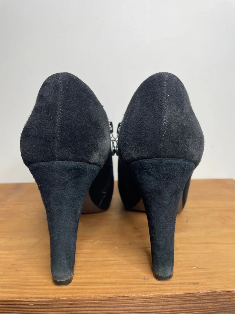 Tahari elegant black