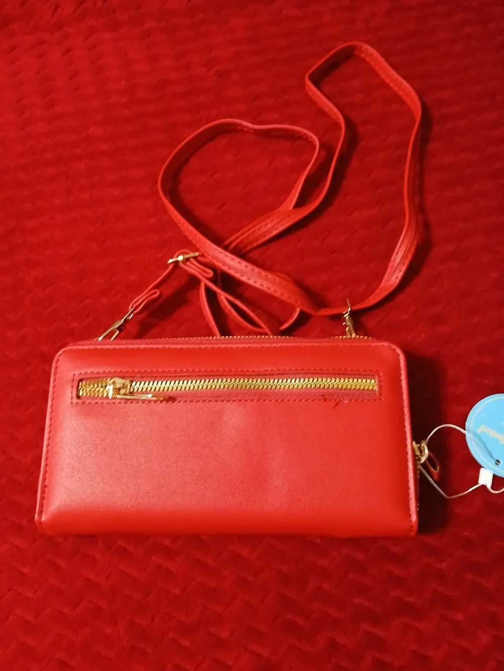 Chic Unlimited compact red