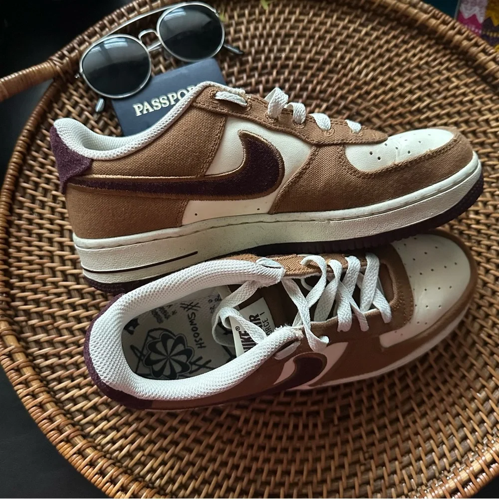 Nike excellent see