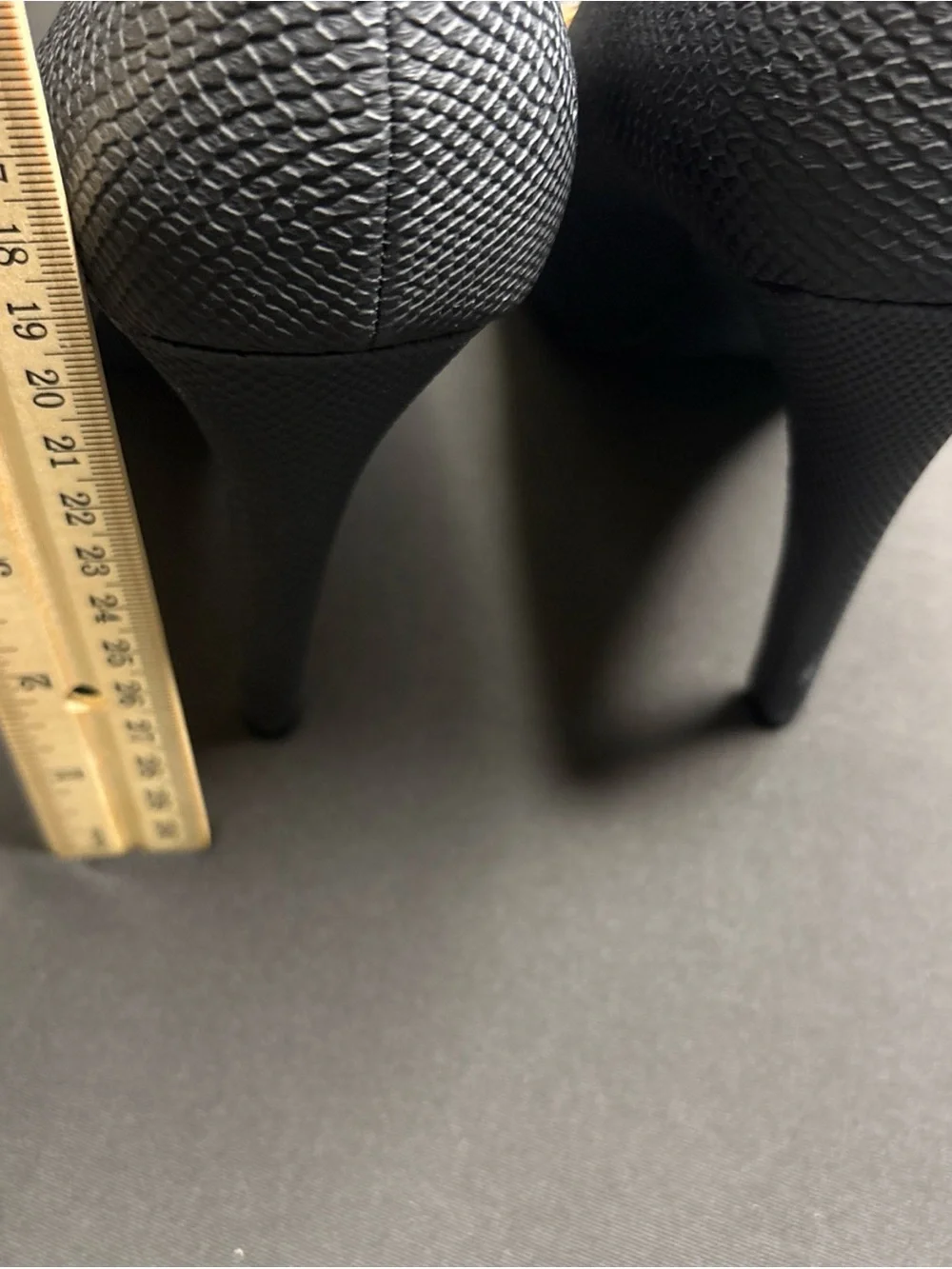 Jessica Simpson sleek insole or