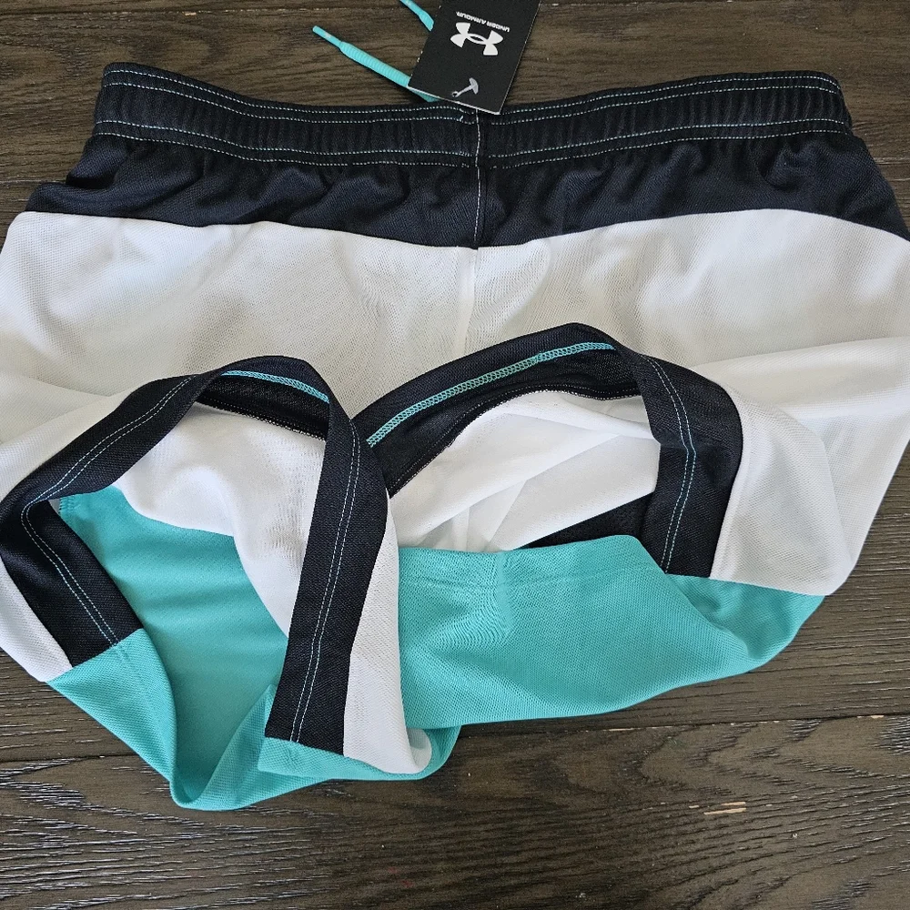 Under Armour new tag