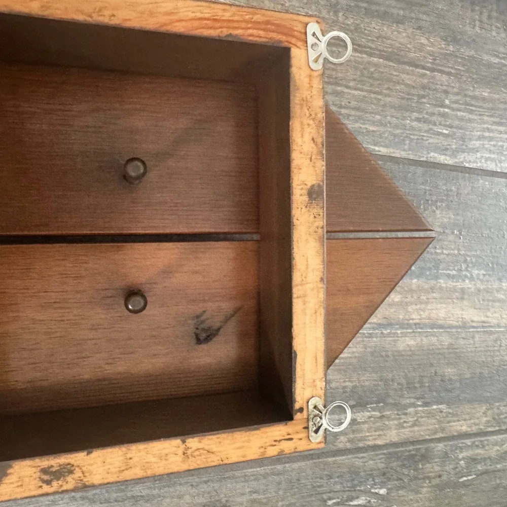 N/A gothic coffin