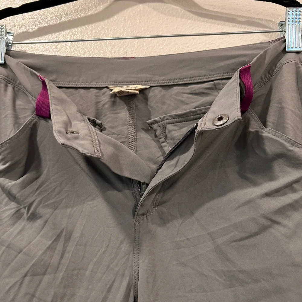 Duluth Trading Co preowned gently