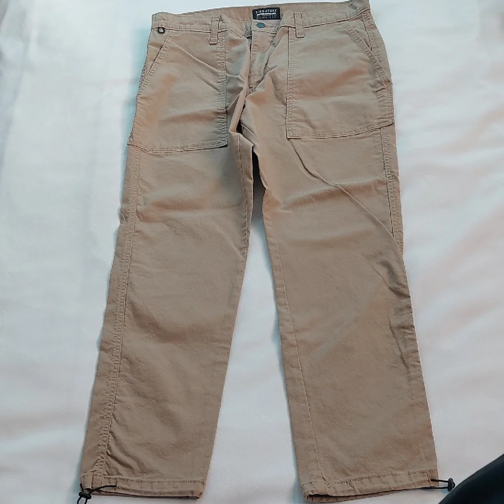 Signature comfortable taupe