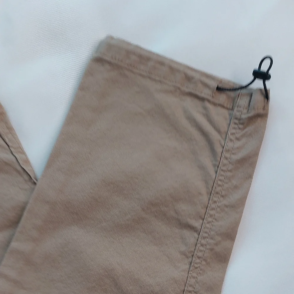 Signature comfortable taupe