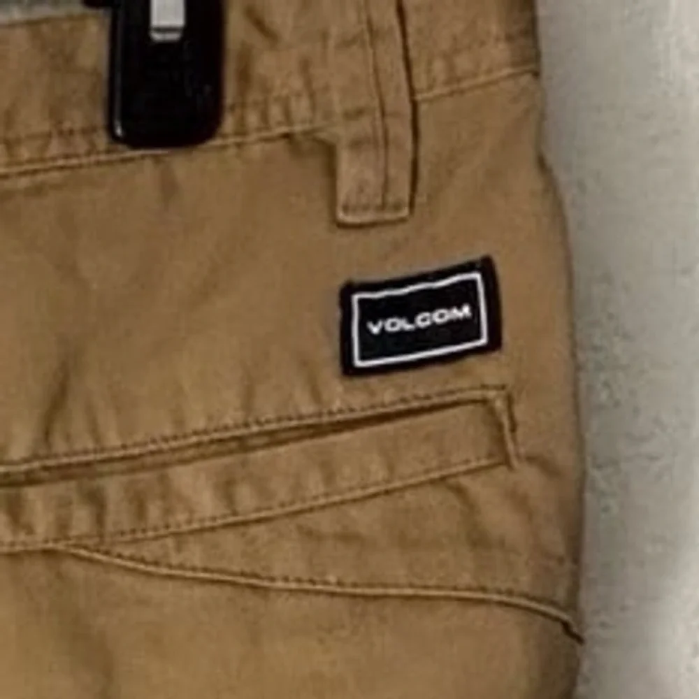 Men's Volcom Tan Khaki Cargo Shorts Size 38