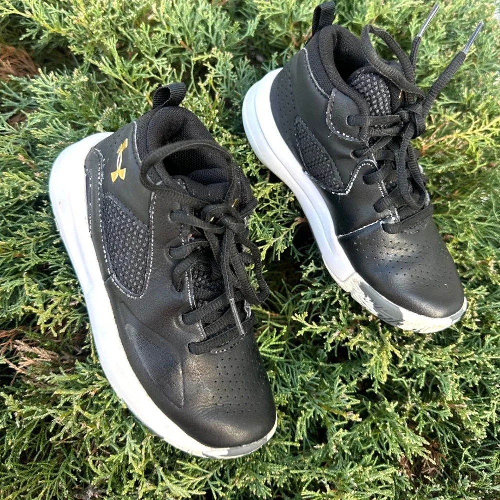 Under Armour preowned good