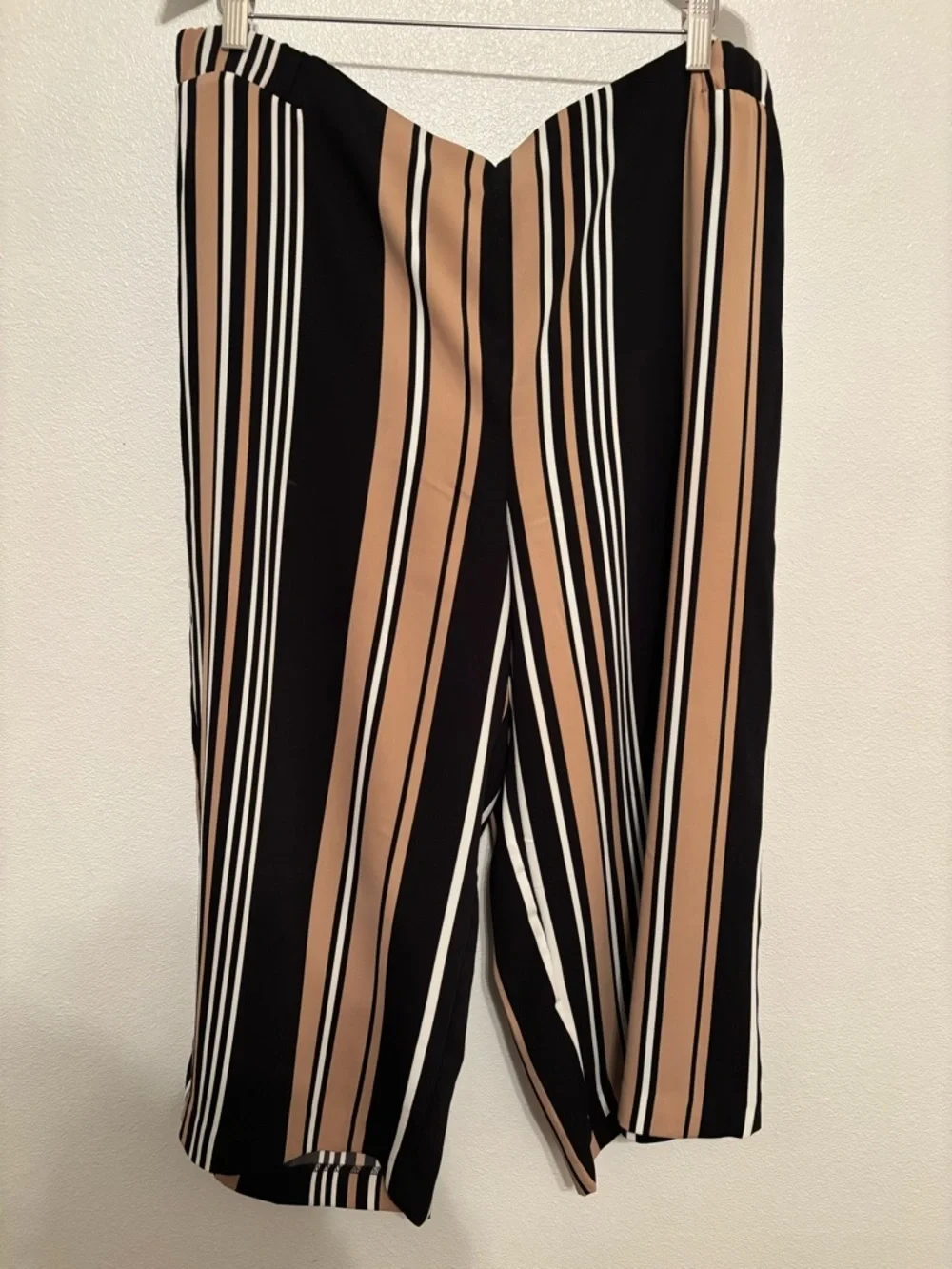 Chicos cropped wide