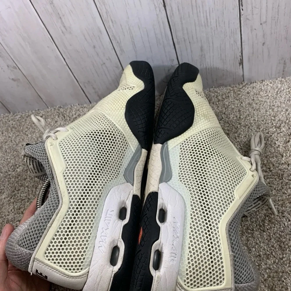 Nike these shoes