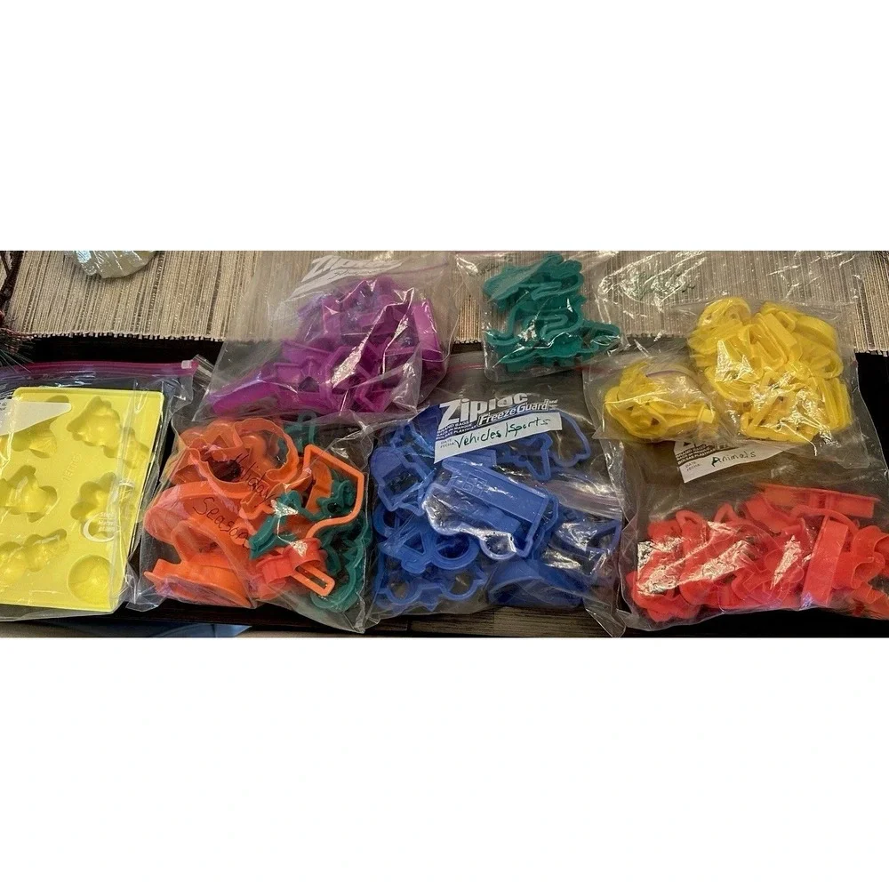 Vintage Cookie Cutter‎ Lot