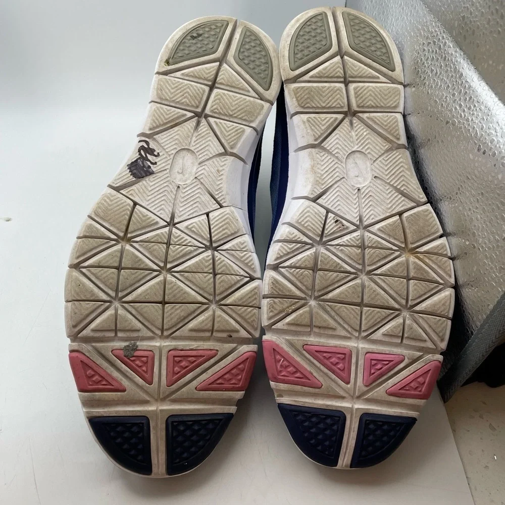 Nike gently used