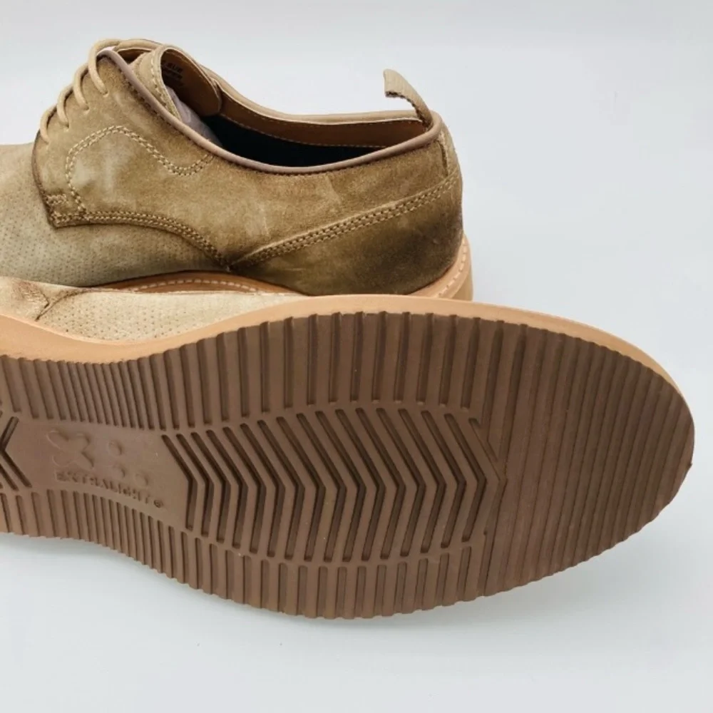 NWT STEVE MADDEN VOYAGEE SUEDE PLAIN TOE DERBY