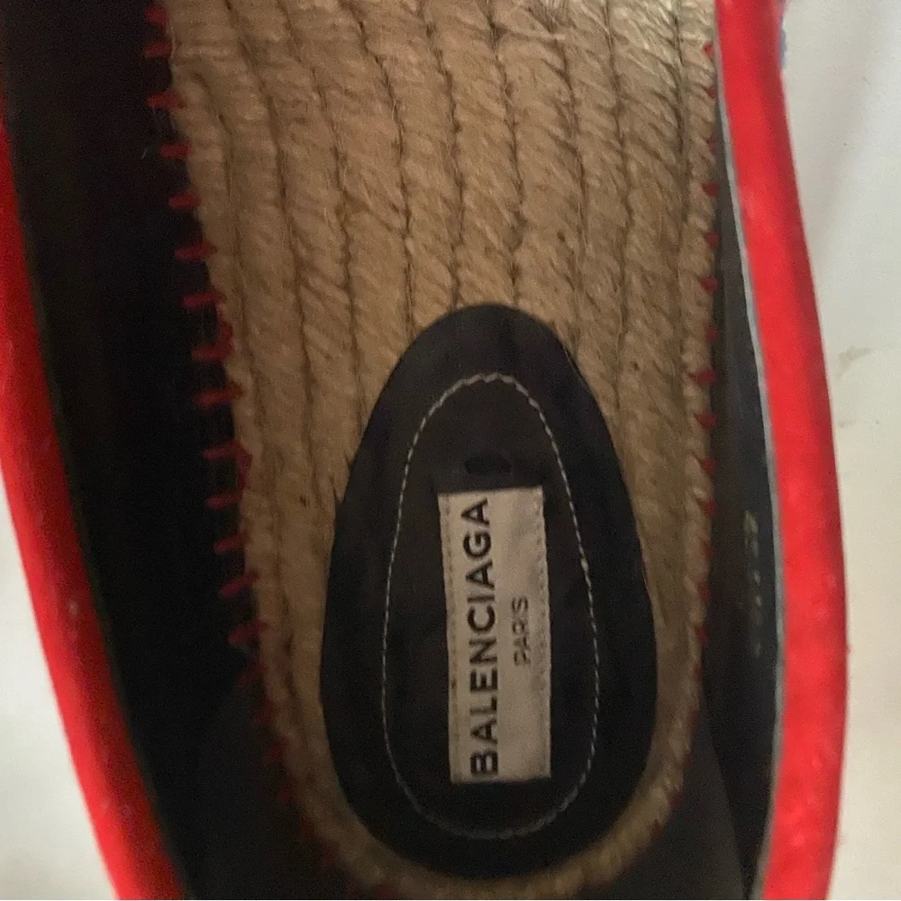 Balenciaga never worn