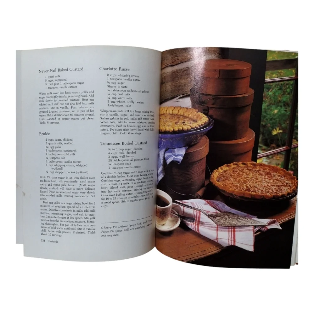 Vtg. Southern Living Cooking Across The South Collection of‎ Regional Recipes