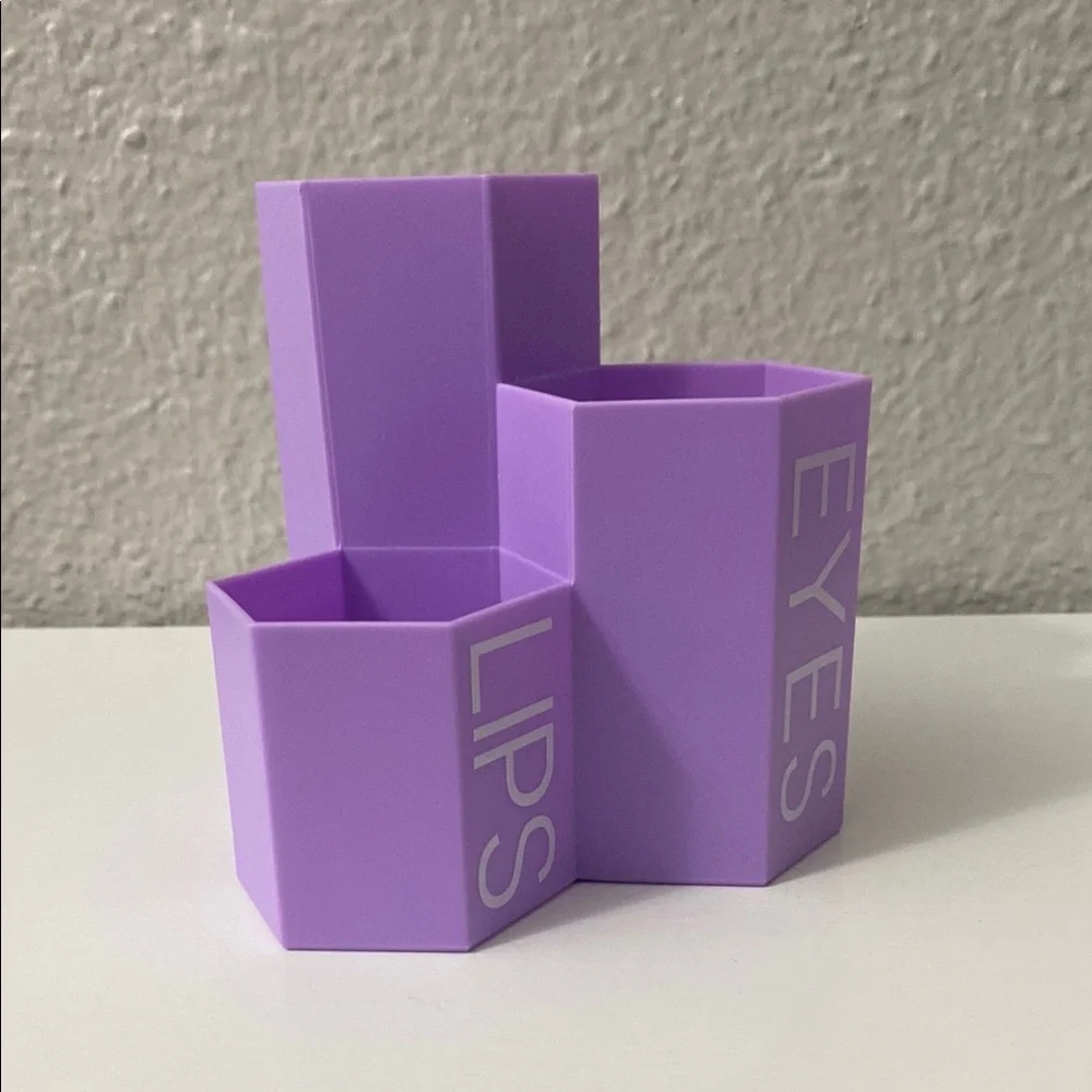 N/A unbranded lavender