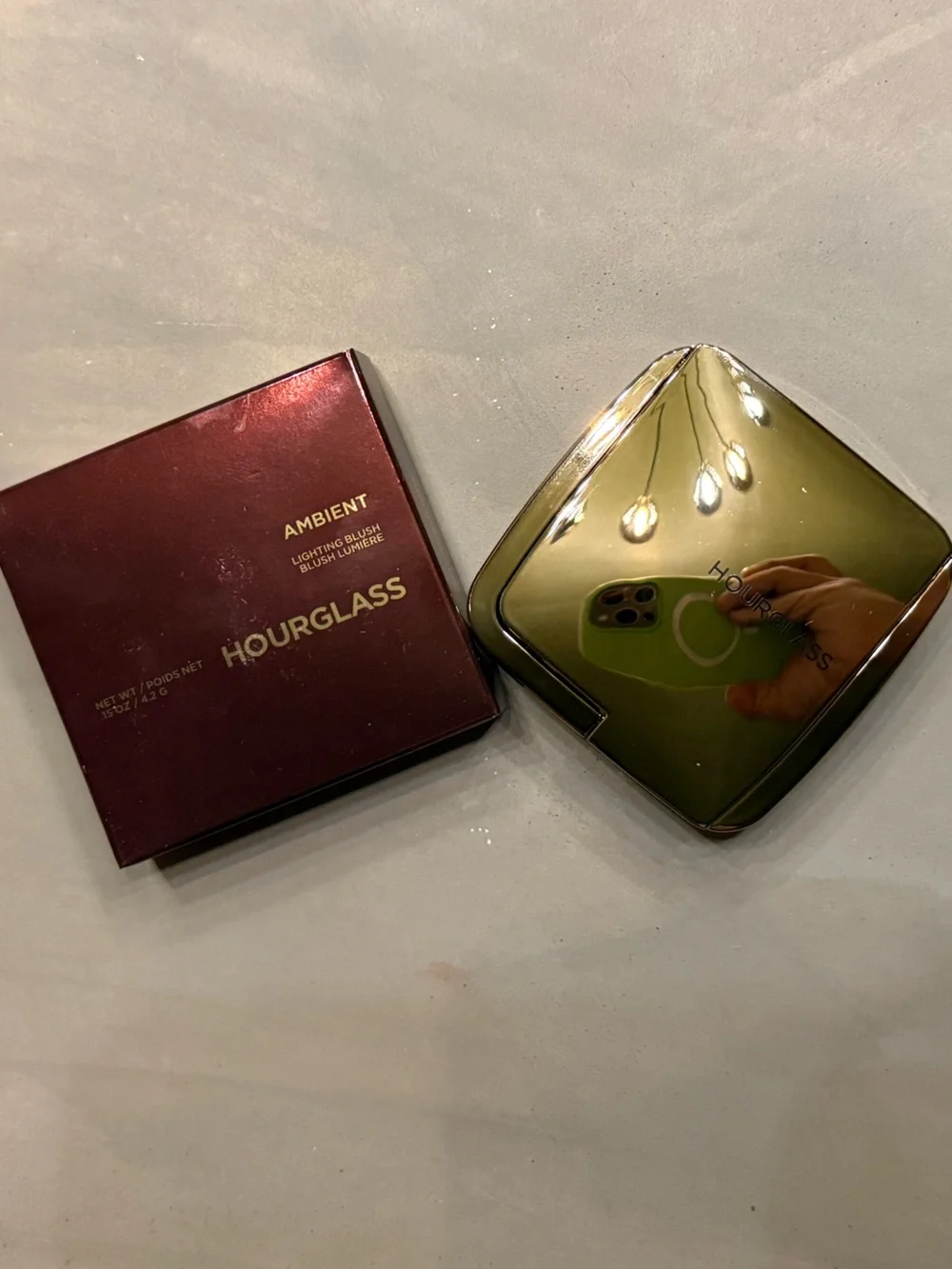 Hourglass luminous marbled