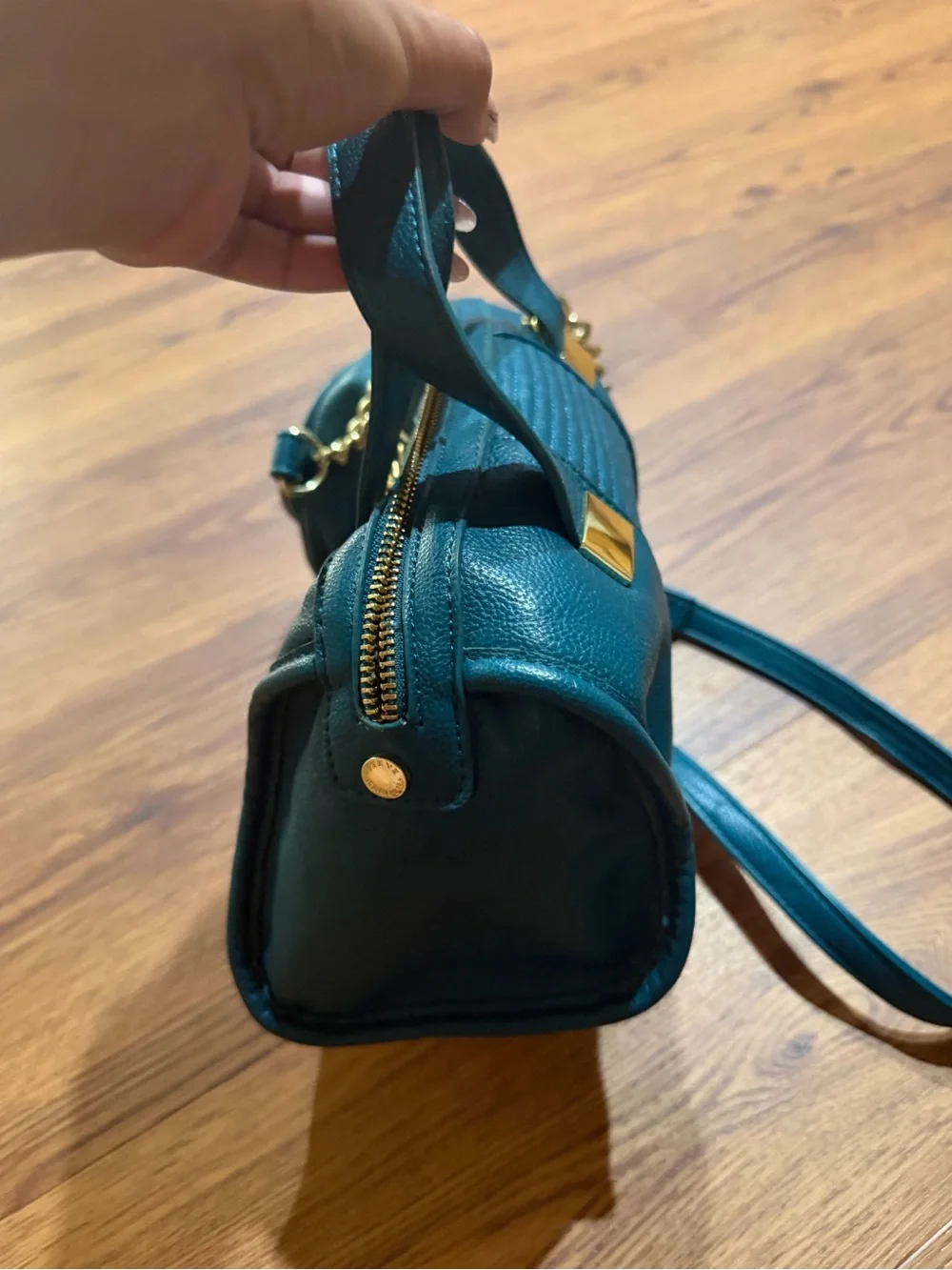 Steve Madden compact teal