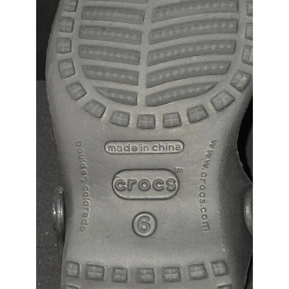 CROCS step into
